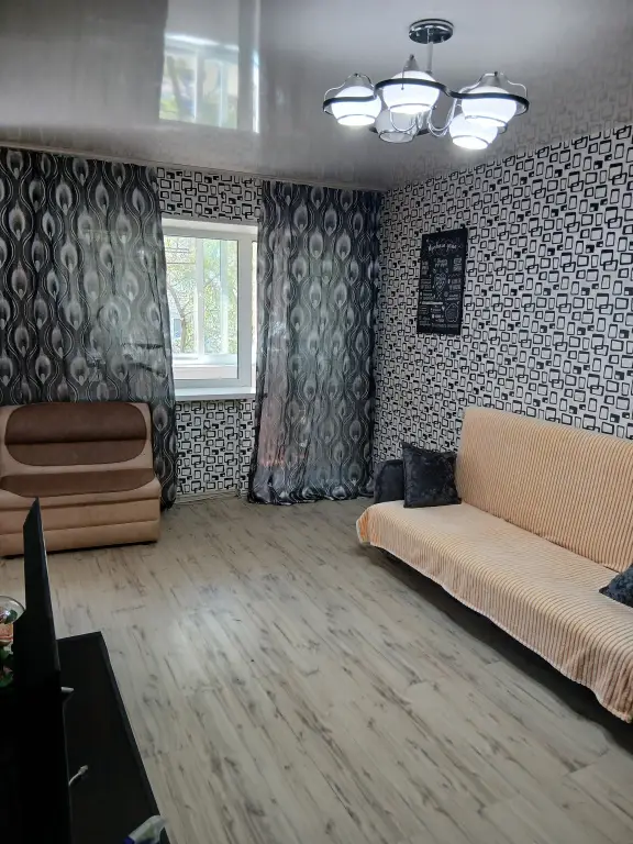 Большой камень: Квартира Большая в центре Большого Камня