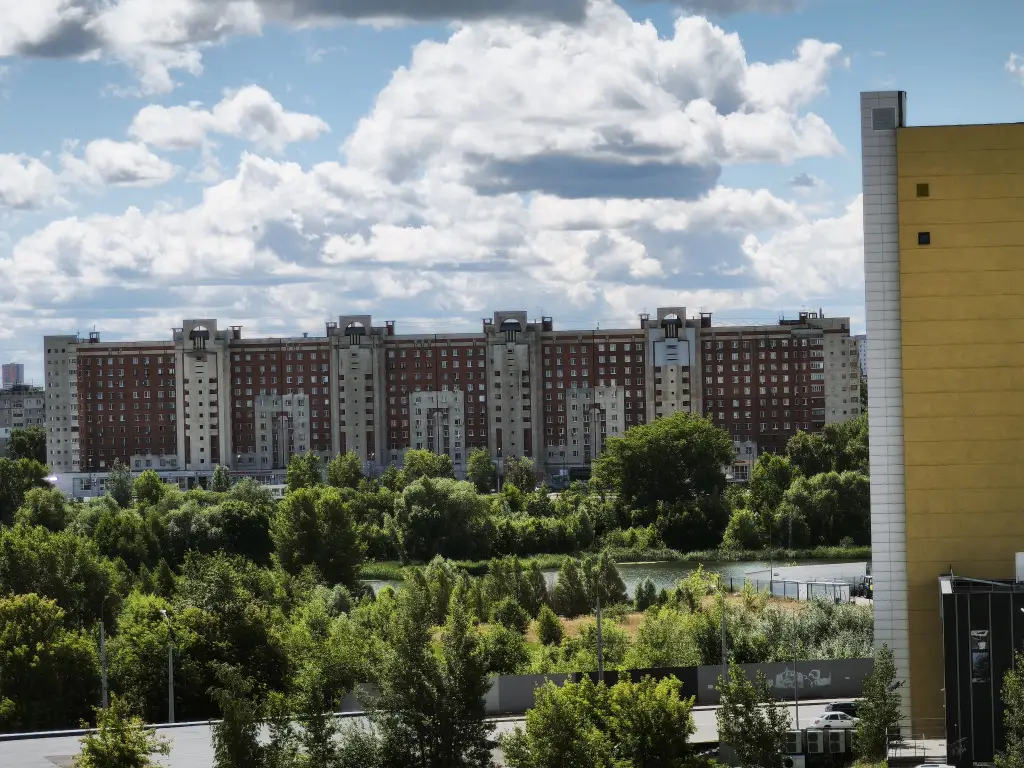 Квартира современная трёхкомнатная — фото 1
