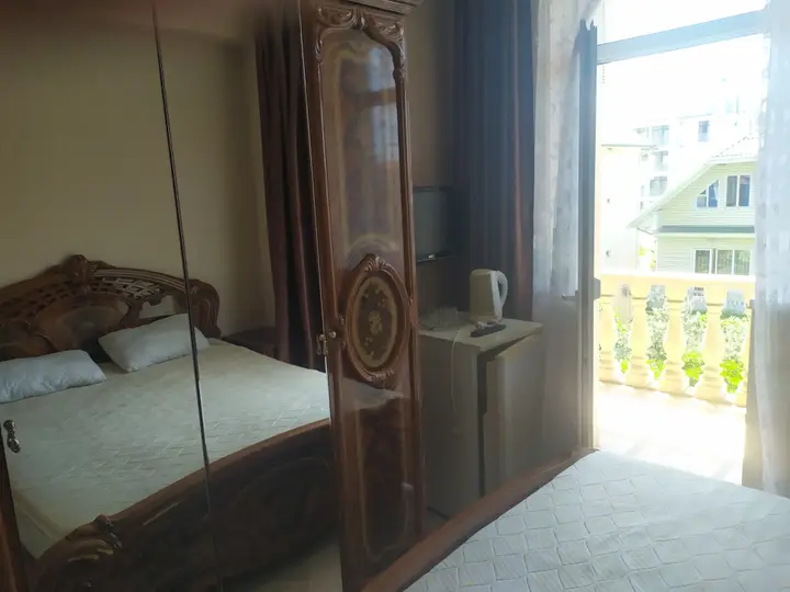 Сочи: Paradise на Ленина