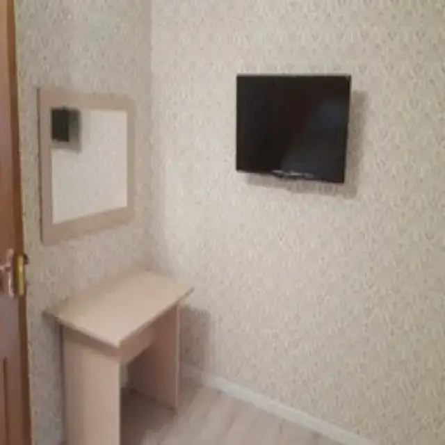 Сочи: Лора