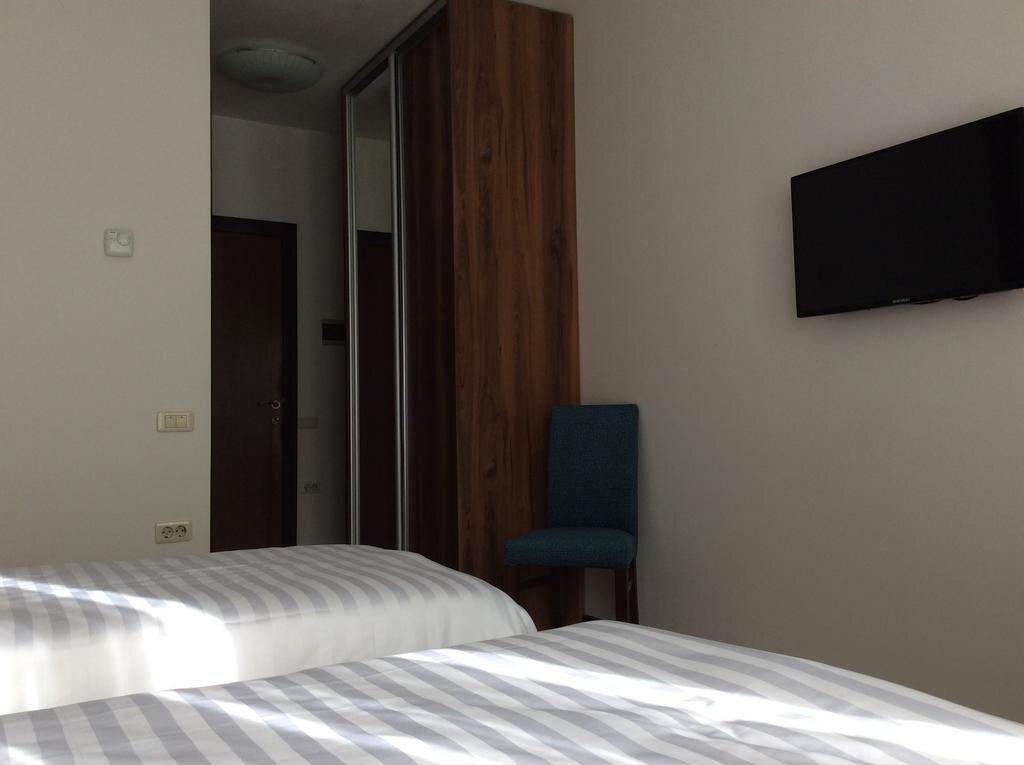Эсто-Садок: Raduzhny Guest House