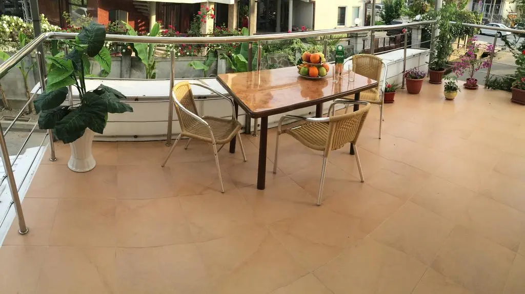 Сочи: Raysky Ugolok Guest House