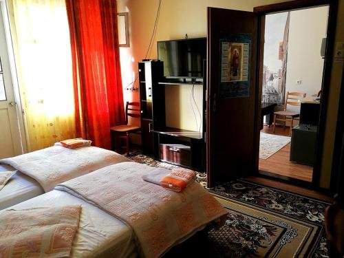 Красная Поляна: Гостевой Дом Родник