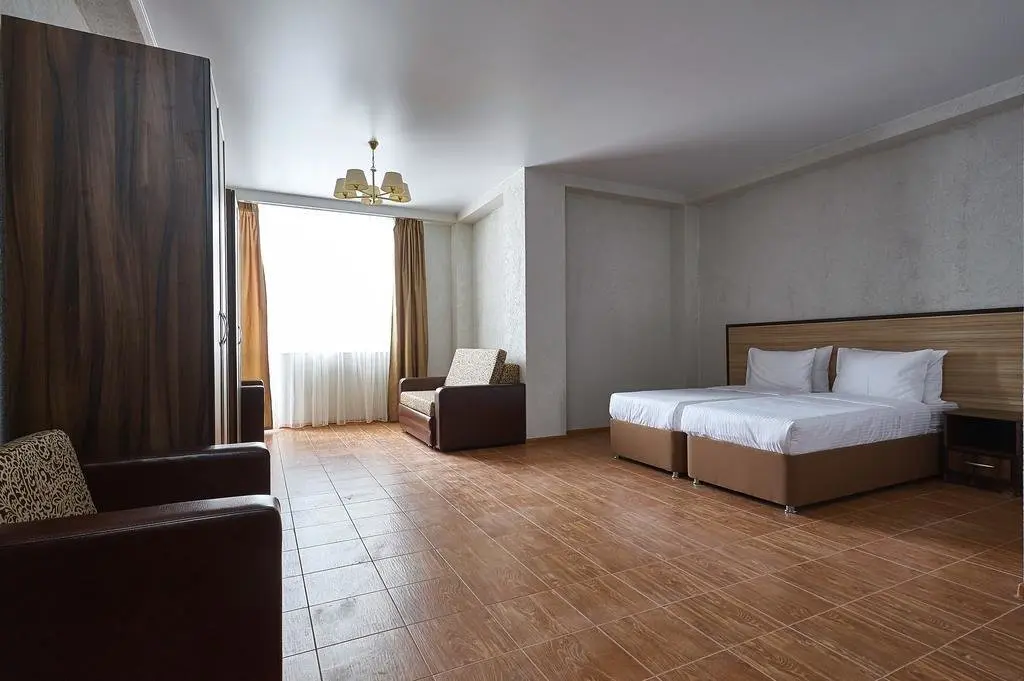 Эсто-Садок: Romanovski Hotel