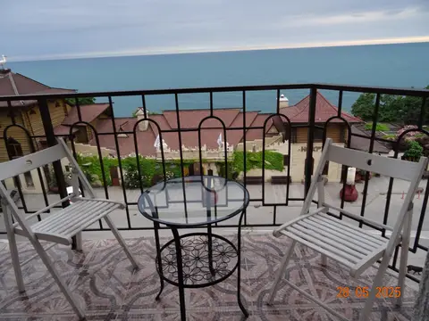 Квартира С балконом на открытое море в Геленджике — фото 1