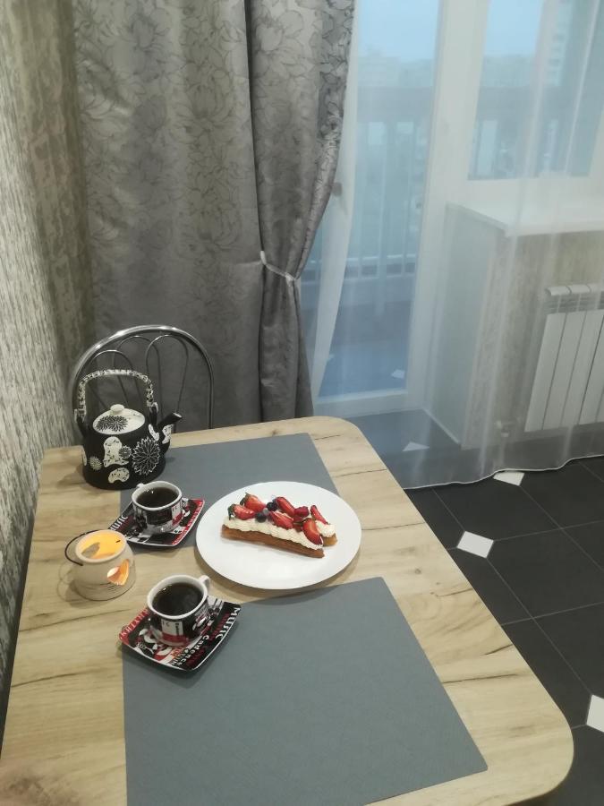 Брянск: Apartment on Rekunkova, СК Варяг