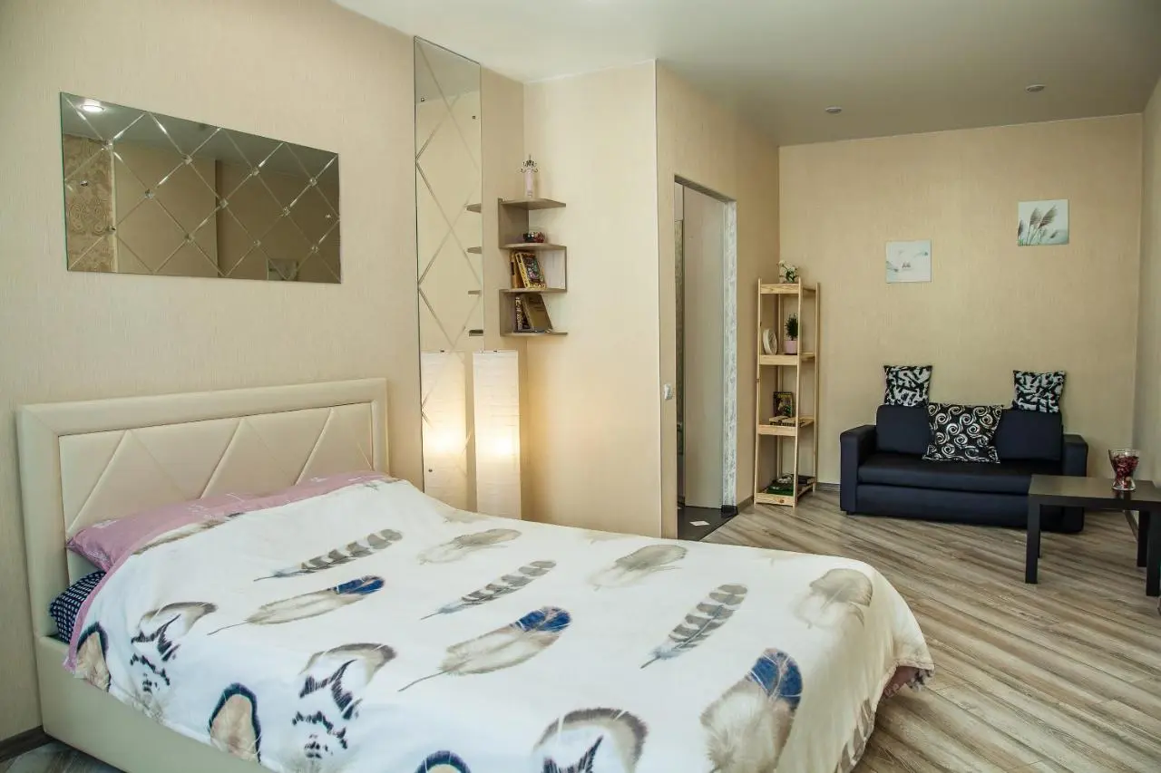 Брянск: Apartment on Rekunkova, СК Варяг