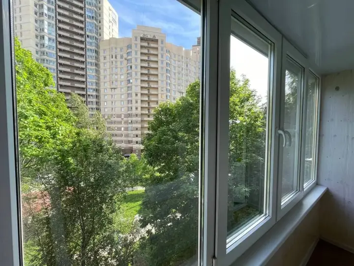 Санкт-Петербург: Квартира MyHomeYourHome на Петергофском Шоссе 15 к 2
