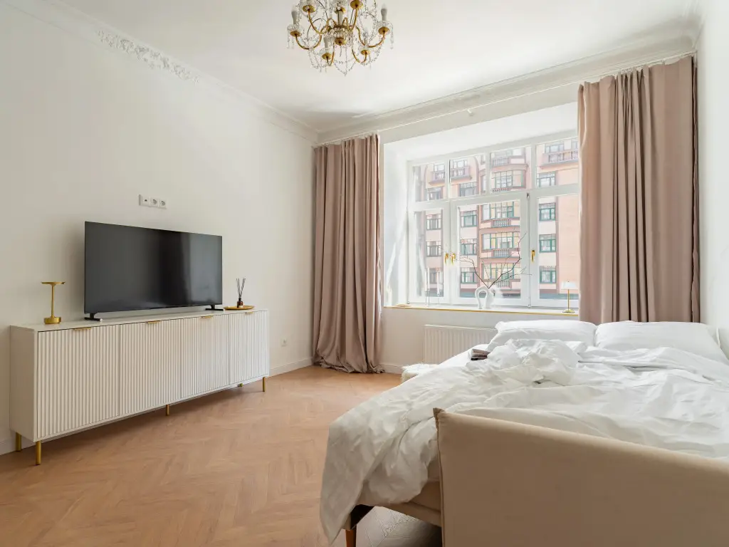 Квартира RoomyRoom Белая Орхидея у метро Приморская — фото 1