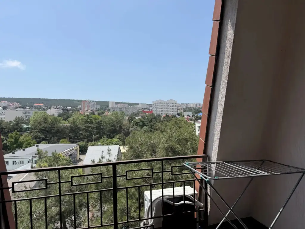 Геленджик: Квартира 357 с видом на море и город