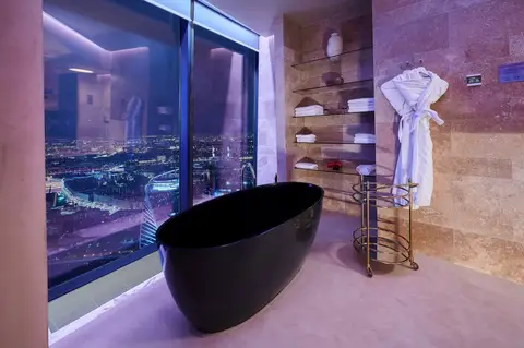 Апартаменты Spa у Вас дома на 77 этаже — фото 1