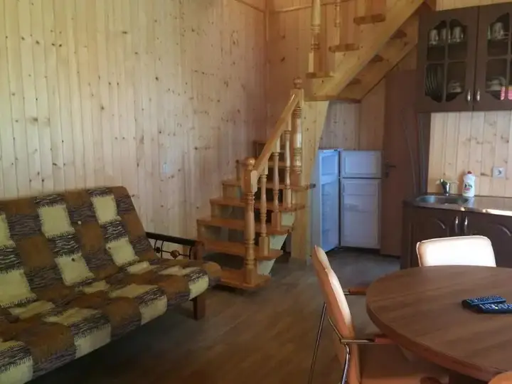 Красная Поляна: Eco-Chalet Honey Place