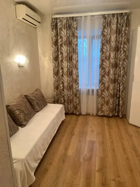 Владивосток: Квартира 2-Комнатная в Центре