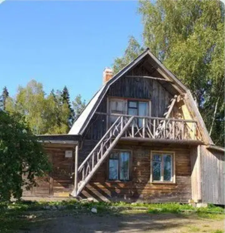 Лахденпохья: Частный дом у леса