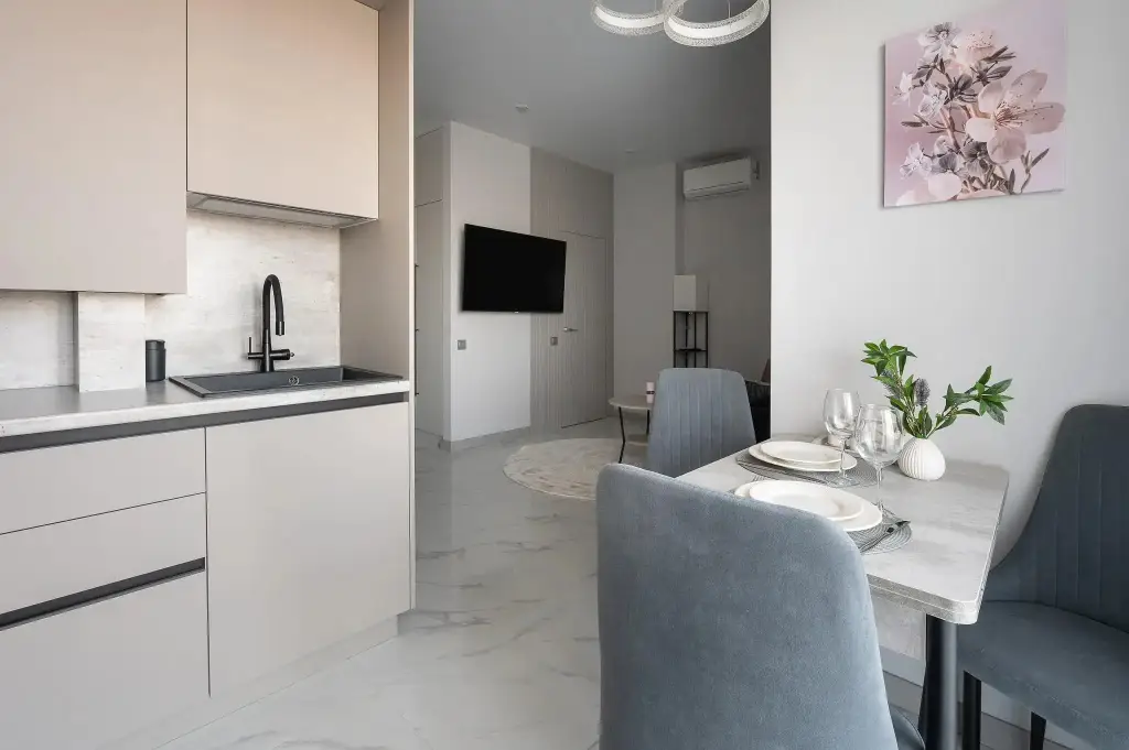 Real Apartments на Цюрупы — фото 1