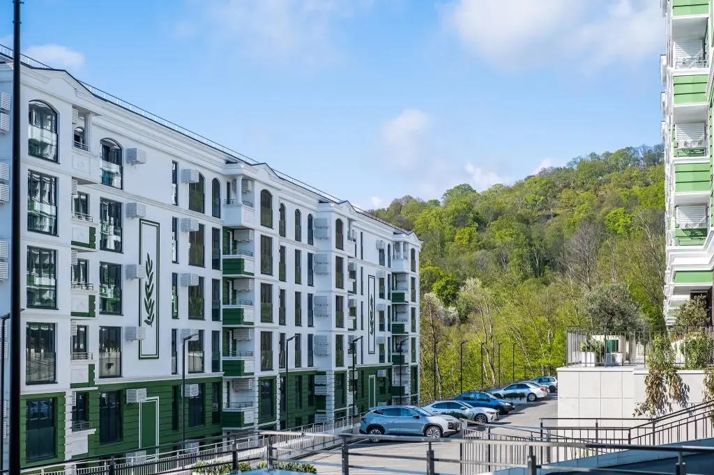 Уютная двухкомнатная квартира, 40 м², три спальных места – Ваш островок комфорта в сердце Адлера! — фото 1