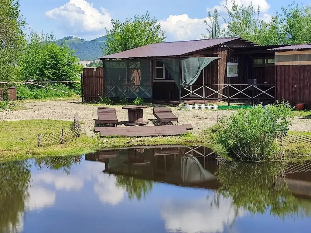 Частный дом с видом на пруд на базе отдыха "Tуpгоякcкaя Избa" — фото 1