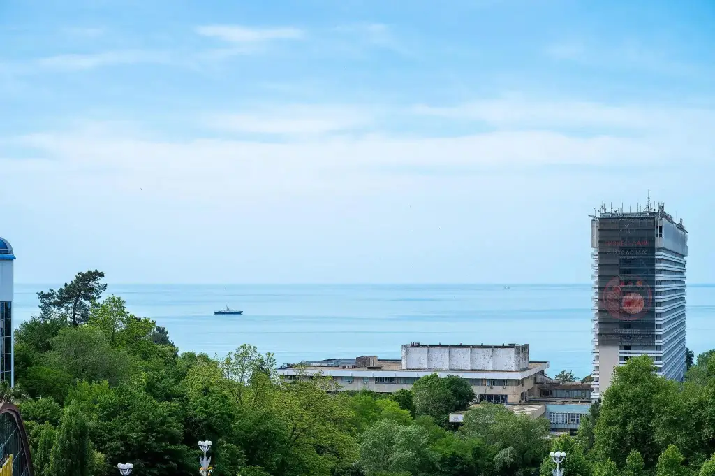 Квартира с видом на море и двумя спальнями — фото 1