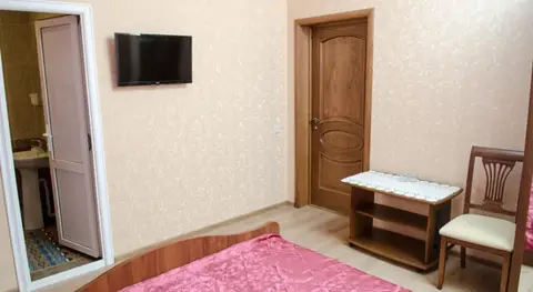 U Lyudmilyi Guest House — фото 1