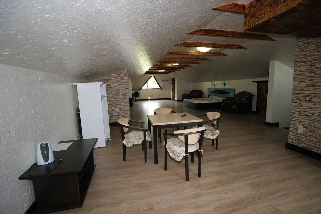 Сочи: U Oksani Guest House