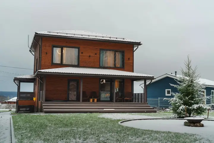Кучерово: Частный дом LakeHouse Michurinskoe