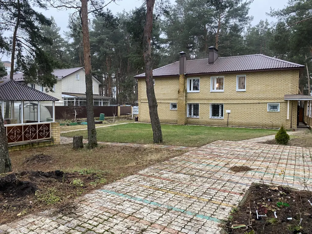 Частный дом в городе — фото 1