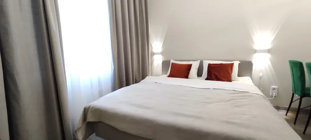 Квартира Новая студия у метро для 2,3,4-х гостей — фото 1