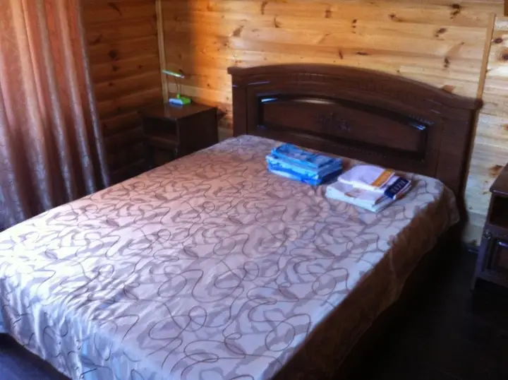 Красная Поляна: Wooden Cottage