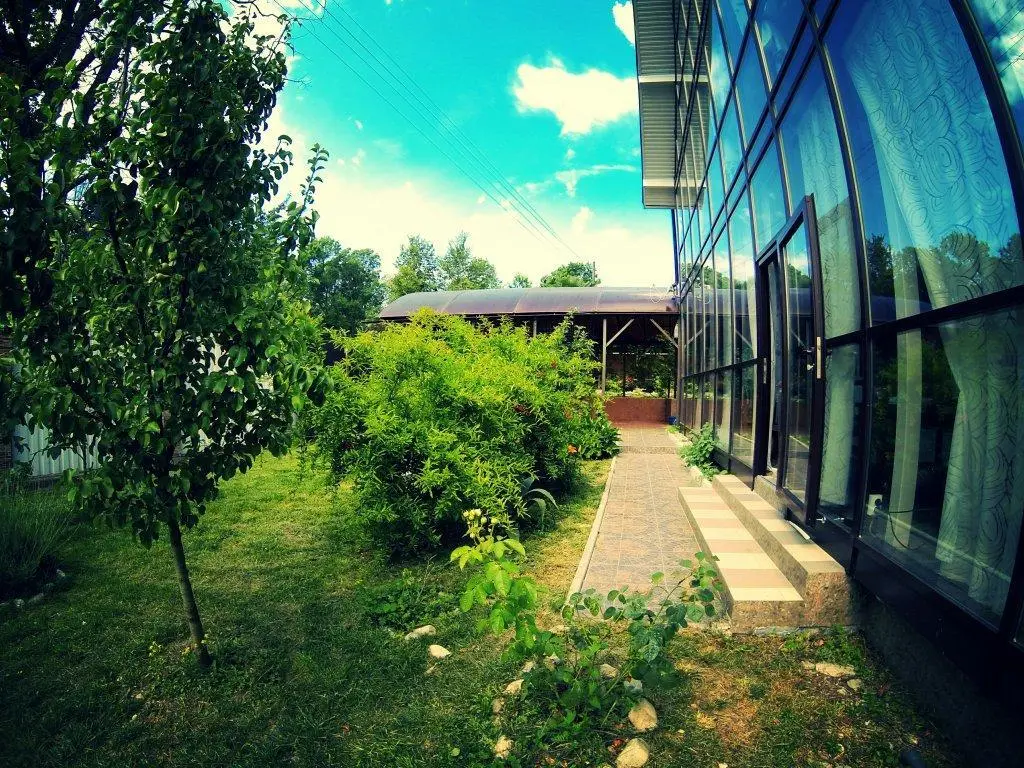 Сочи: Yellow House