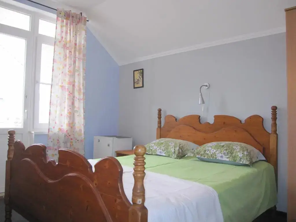 Yellow House — фото 1