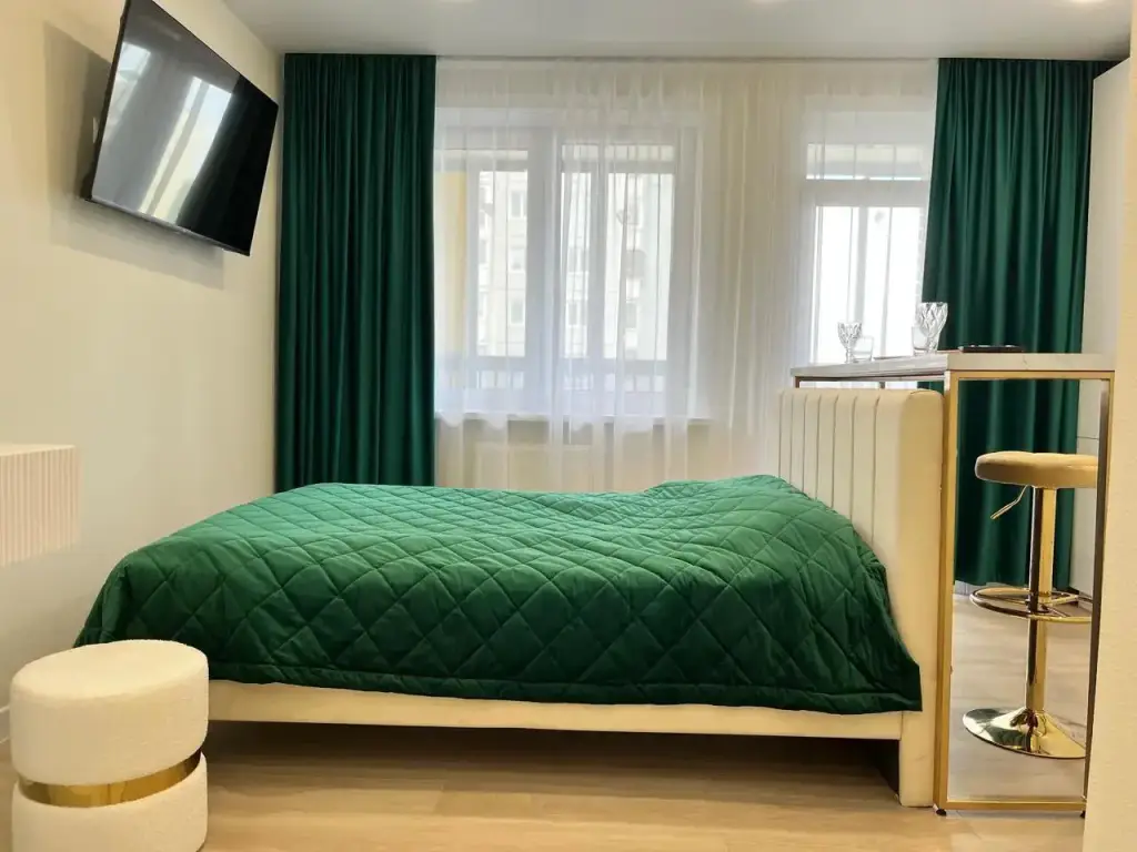 Братск: Уютные апартаменты на улице Металлургов, 8