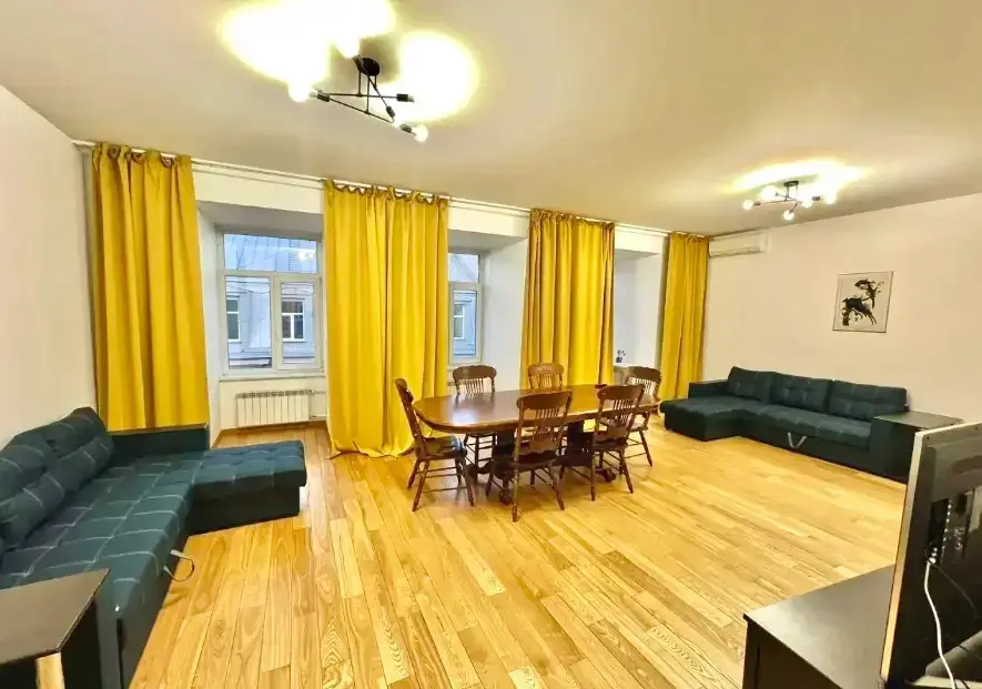 Квартира SpbStay большая 5-комнатная с тремя санузлами (до 20 чел) — фото 1