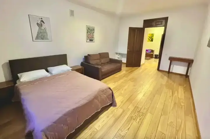 Санкт-Петербург: Квартира SpbStay большая 5-комнатная с тремя санузлами (до 20 чел)