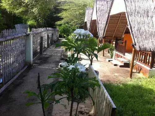 Гили-Мено: Kareba Bungalows