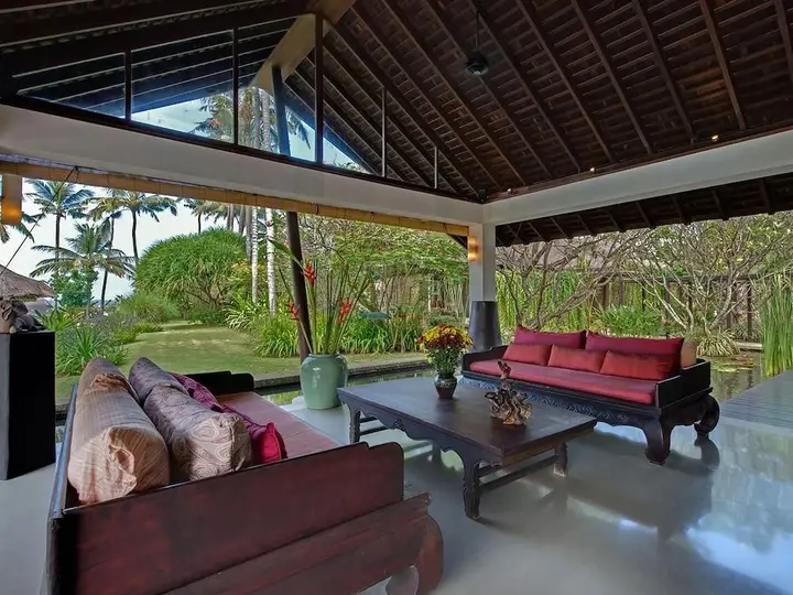 Сукавати: Majapahit Beach Villas By Nakula