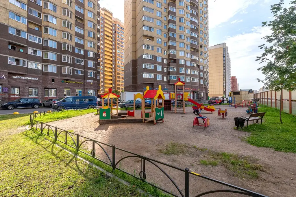 Санкт-Петербург: Апартаменты 101Апарт на Кузнецова 12