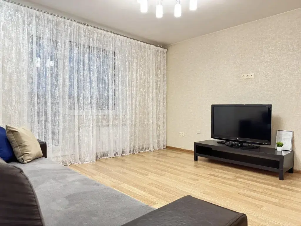Челябинск: Просторная квартира на Гагарина, 60