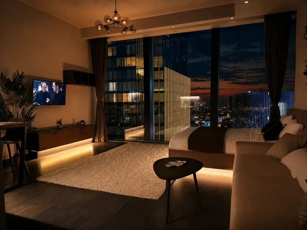 Москва: Апартаменты Sky City Moscow 63 этаж! Редкий вид на Москву! Большое окно! Закатная сторона! С Алисой и подсветкой!