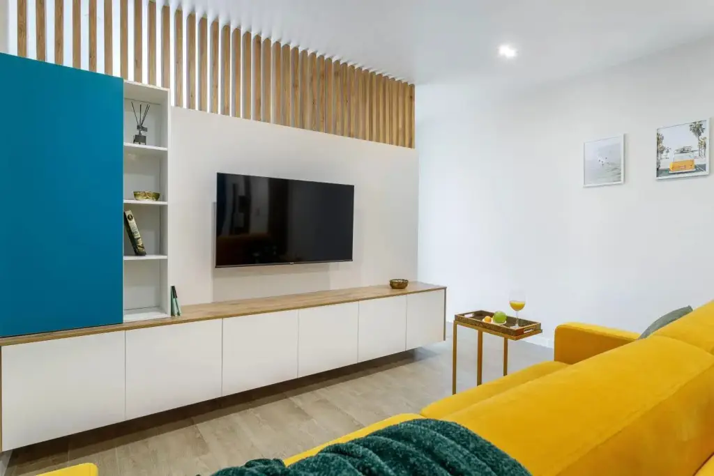 Геленджик: Home Group на улице Мира