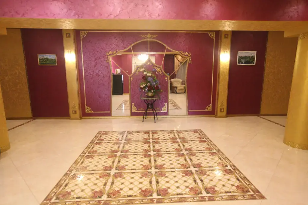 carousel image 0