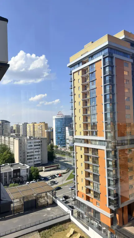 Тюмень: Квартира просторная студия в центре Тюмени
