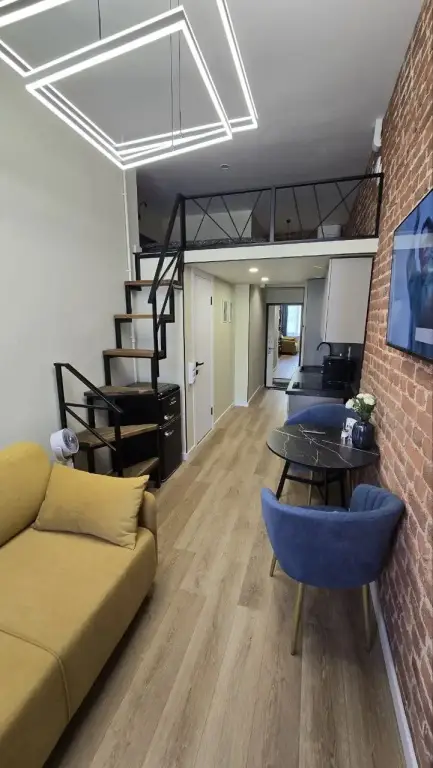 Санкт-Петербург: Апартаменты Urban Nest лофт на Васильевском Острове