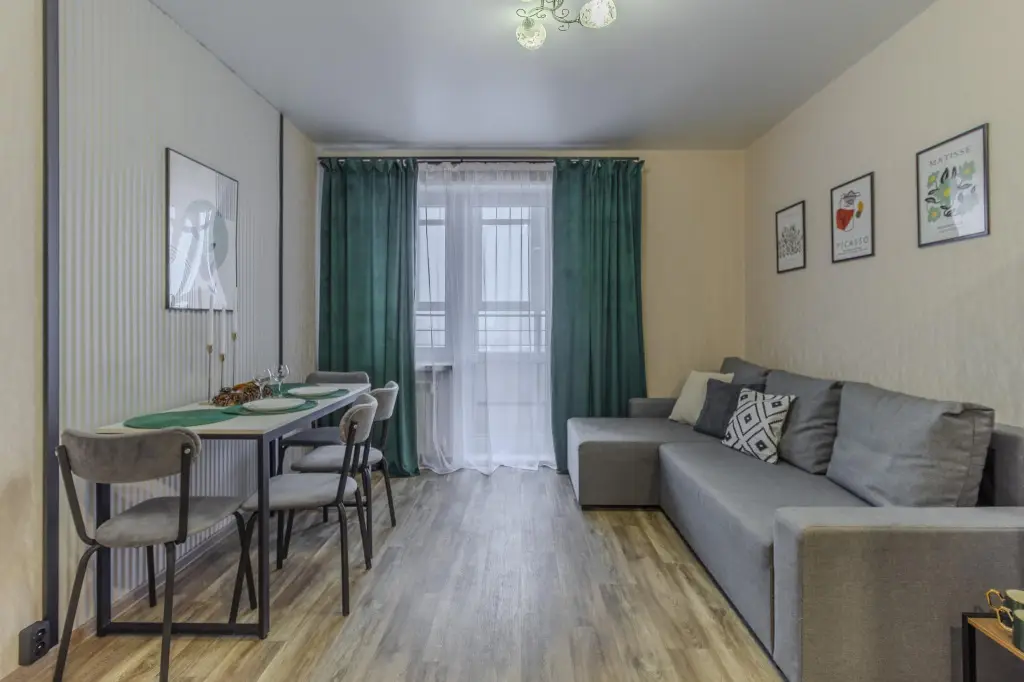 Berezovka: Vegas apartments на улице Профинтерна 26