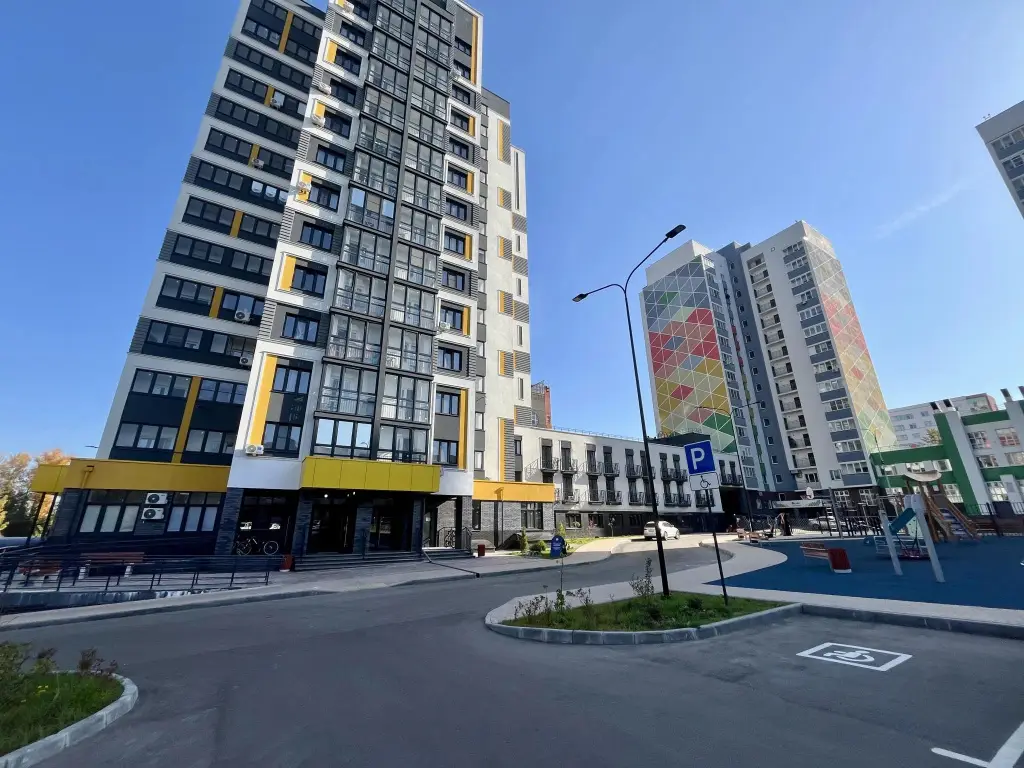 Апартаменты Семейная двушка у метро — фото 1