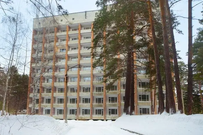 Бердск: Меблированные комнаты Сосновка