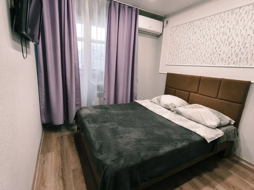Квартира мини студия рядом с набережной — фото 1