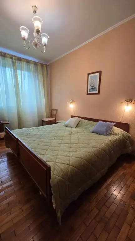 Меблированные комнаты Просторные чистые 15 м² в 3-к 1/5 этаж — фото 1