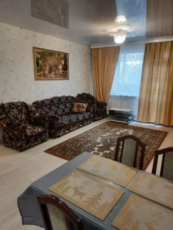Кемерово: Апартаменты на улице Гагарина 108