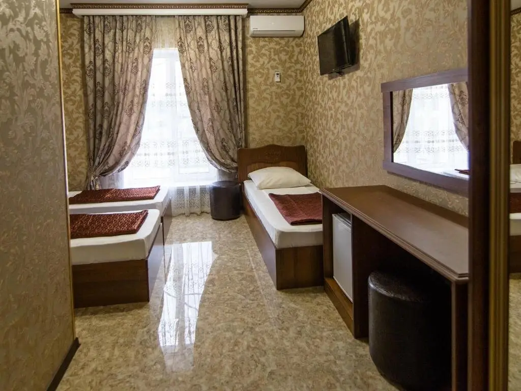 Каменск-Шахтинский: Отель Корона
