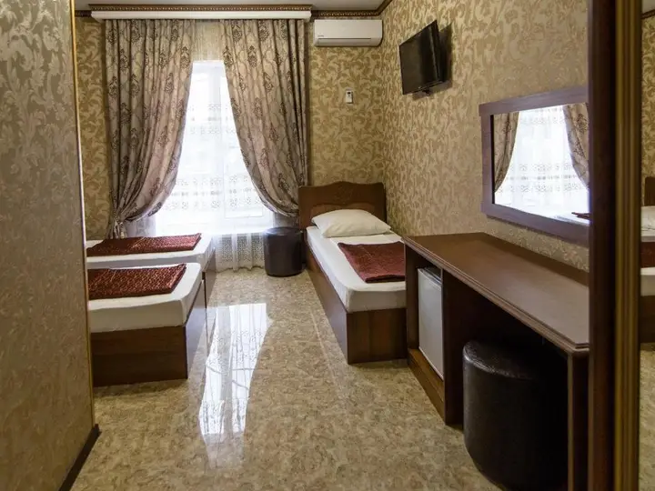 Каменск-Шахтинский: Отель Корона